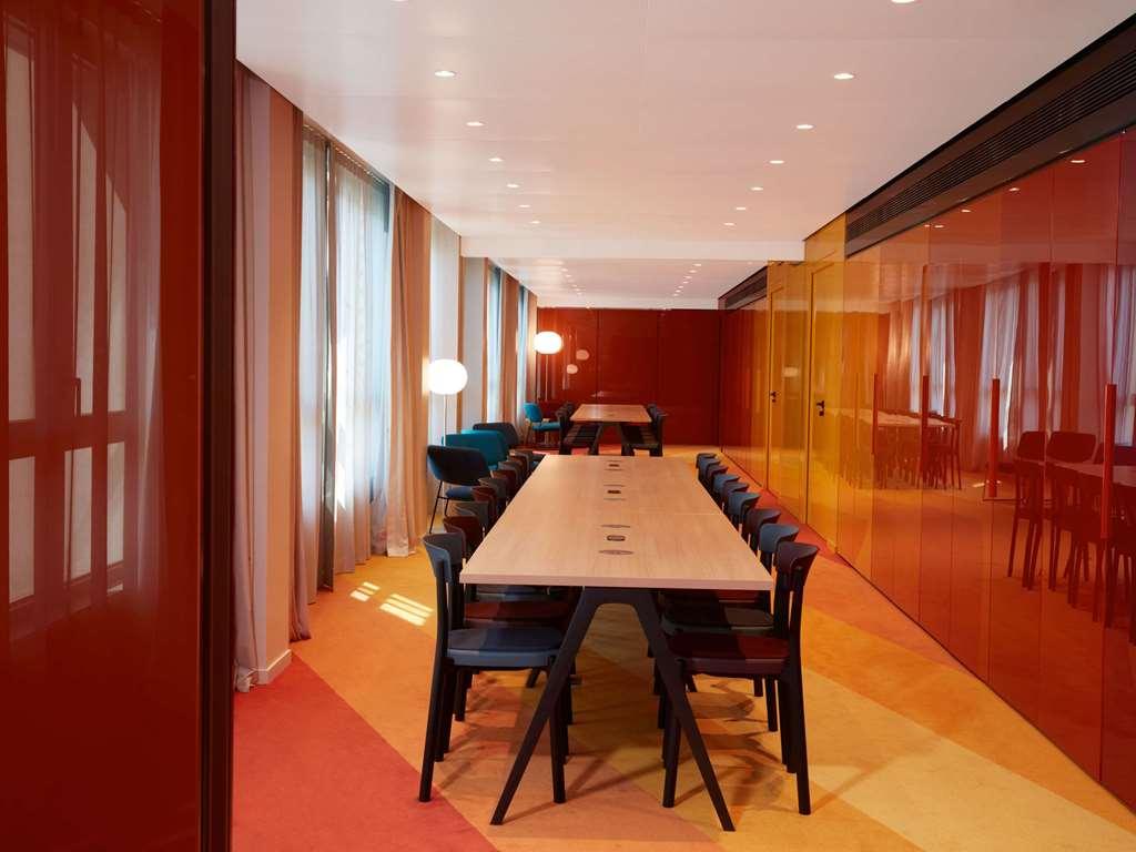 So/ Paris Hotel Servizi foto